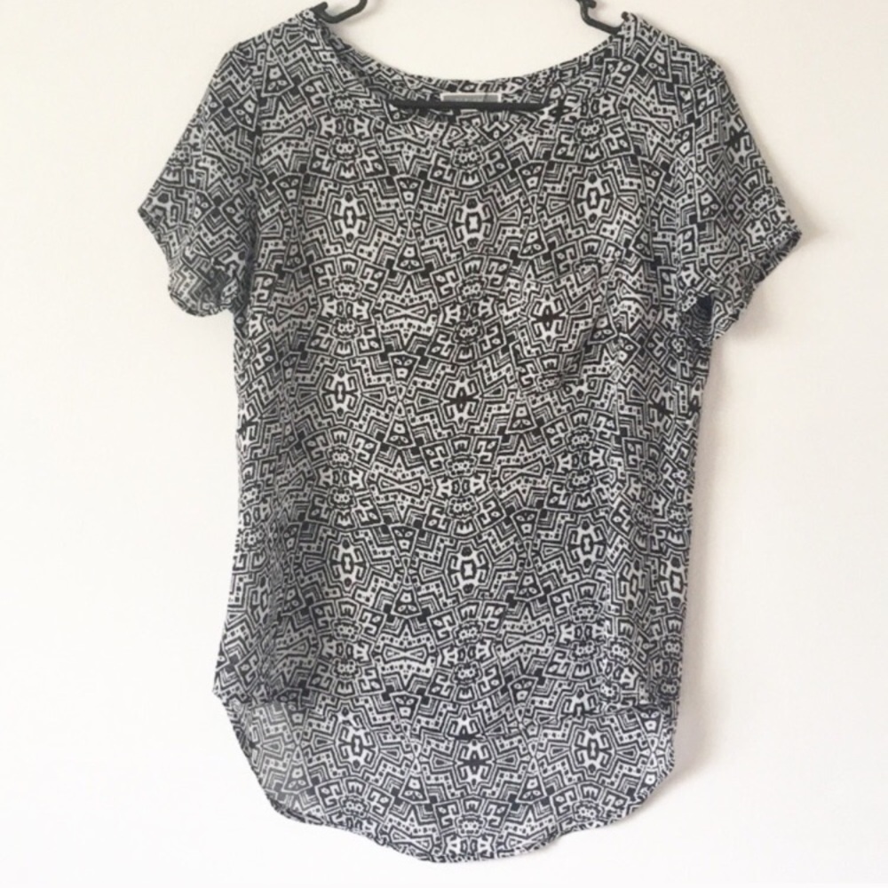 PLEIONE black and white blouse with pocket. XS